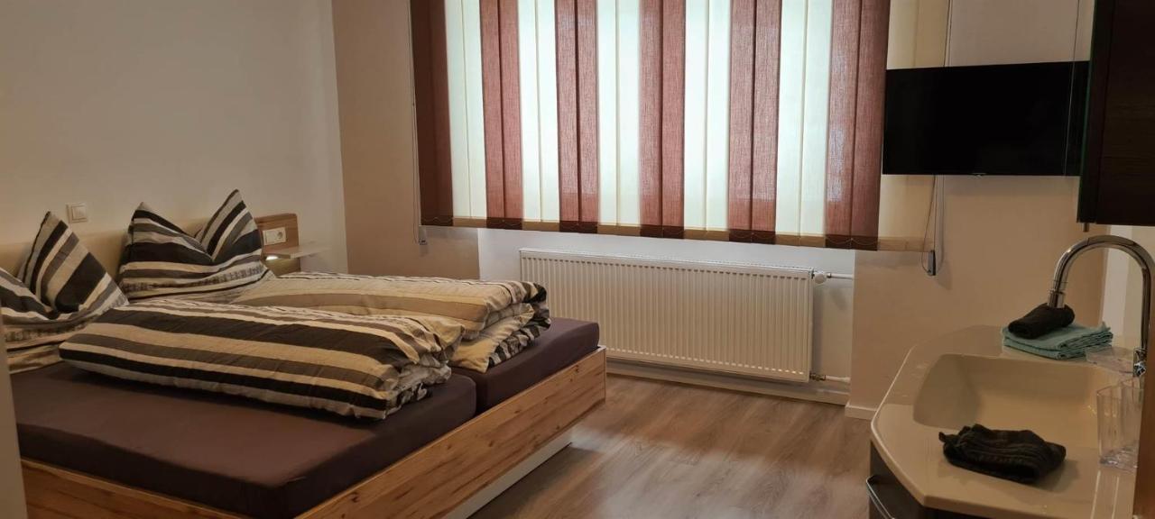 Ferienwohnung Willi Schruns Exterior foto